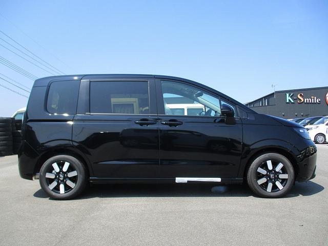 フリード ｅ：ＨＥＶエアー　ＥＸ　ソナー　クルーズコントロール　横滑り防止　衝突被害軽減装置　レーンアシスト　サイドカーテンエアバック　ＬＥＤヘッドランプ　アイドリングストップ　スマートキー　リアクーラー　キーレス　シートヒーター（8枚目）