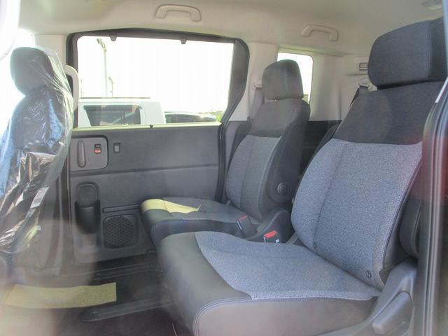 フリード ｅ：ＨＥＶエアー　ＥＸ　ソナー　クルーズコントロール　横滑り防止　衝突被害軽減装置　レーンアシスト　サイドカーテンエアバック　ＬＥＤヘッドランプ　アイドリングストップ　スマートキー　リアクーラー　キーレス　シートヒーター（18枚目）