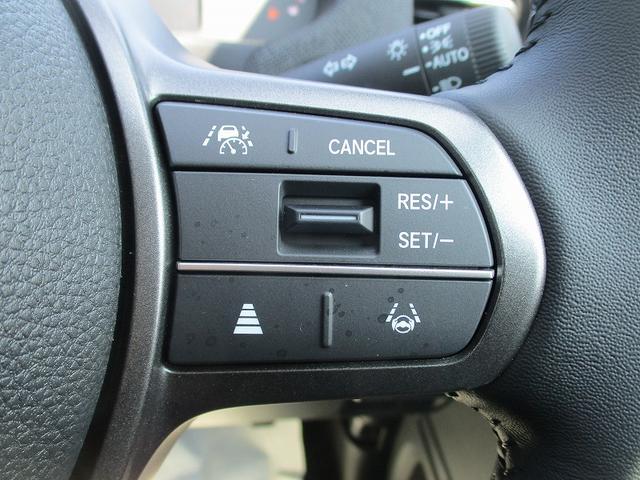 フリード ｅ：ＨＥＶエアー　ＥＸ　ソナー　クルーズコントロール　横滑り防止　衝突被害軽減装置　レーンアシスト　サイドカーテンエアバック　ＬＥＤヘッドランプ　アイドリングストップ　スマートキー　リアクーラー　キーレス　シートヒーター（39枚目）