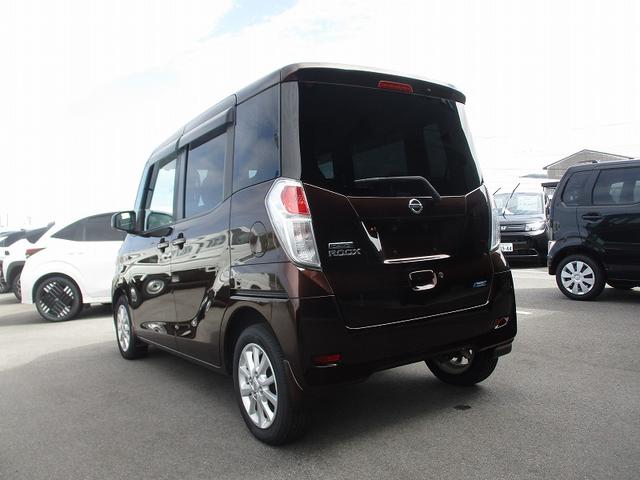 デイズルークス Ｘ　Ｖセレクション　踏み間違い衝突防止　安全ボディ　フルフラットシート　スマキー　盗難防止　ｉ－ｓｔｏｐ　横滑防止　ベンチシート　バックカメラ　キーフリー　サイドカメラ　オートエアコン　ＡＢＳ　助手席エアバッグ（21枚目）