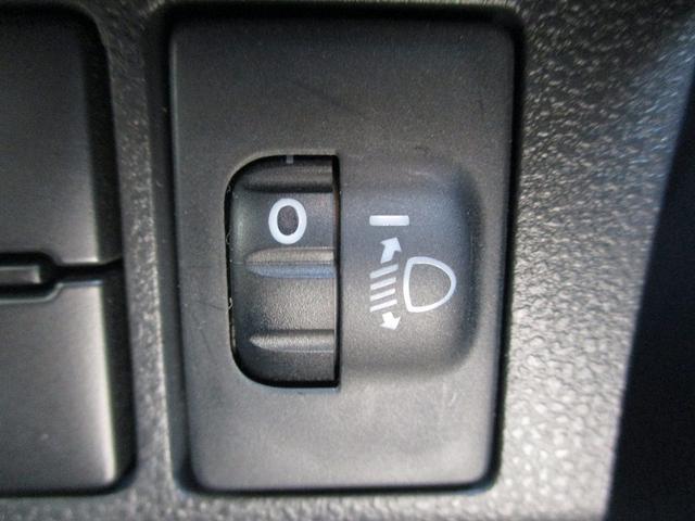 ムーヴ カスタム　Ｘリミテッド　ＳＡＩＩＩ　スマ－トキ－　ハイビームＡ　寒冷地仕様　フルフラットシート　Ａライト　ＬＥＤ　シートヒーター　横滑り防止装置　エコアイドル　バックカメラ　ベンチシート　オートエアコン　イモビライザー　衝突安全ボディ（30枚目）