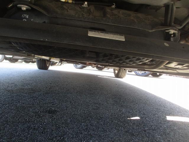 ムーヴ X SAII 衝突被害軽減B フルフラット 盗難防止 横滑り防止装置 助手席エアバッグ オートエアコン ベンチシート キーレス オートライト 衝突安全ボディ スマキー ABS パワーウィンドウ 運転席エアバッグ(17枚目)