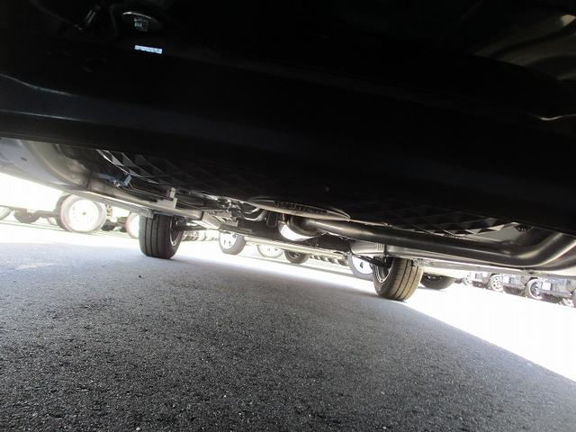 タフト G ダーククロムベンチャー コーナーソナー ESC サイドSRS クルーズコントロール オートマチックハイビーム LEDライト レーンキープアシスト パワーステアリング アイドリングS キーフリー ルーフレール スマートキー(18枚目)