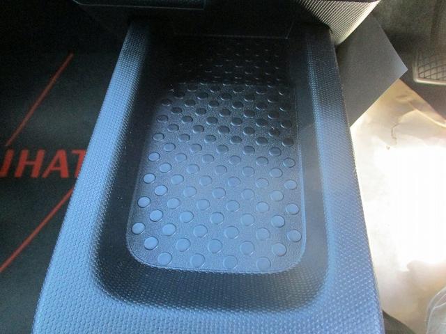 タフト G ダーククロムベンチャー コーナーソナー ESC サイドSRS クルーズコントロール オートマチックハイビーム LEDライト レーンキープアシスト パワーステアリング アイドリングS キーフリー ルーフレール スマートキー(23枚目)