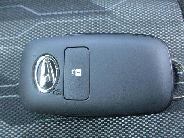 タフト G ダーククロムベンチャー コーナーソナー ESC サイドSRS クルーズコントロール オートマチックハイビーム LEDライト レーンキープアシスト パワーステアリング アイドリングS キーフリー ルーフレール スマートキー(42枚目)