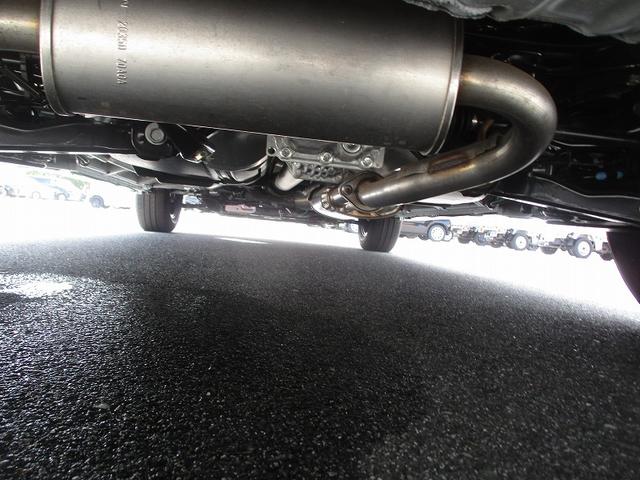 セレナ ハイウェイスターＶ　シートヒータ　横滑り防止　ＬＥＤ　オートライト　インテリキー　４ＷＤ　クリアランスソナー　Ｉストップ　オートマチックハイビーム　衝突回避支援　車線逸脱（18枚目）