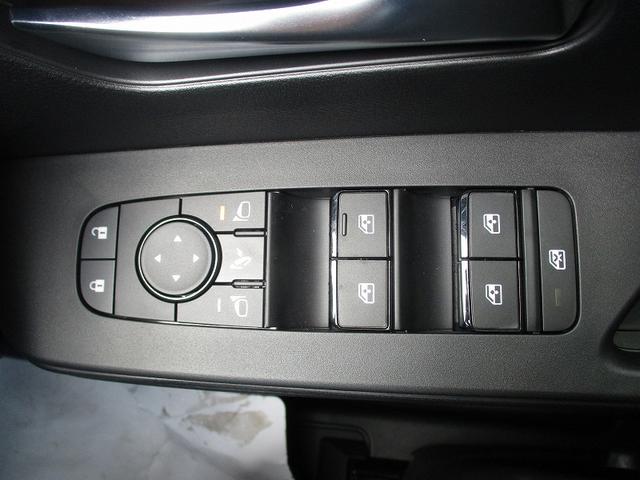 セレナ ハイウェイスターＶ　シートヒータ　横滑り防止　ＬＥＤ　オートライト　インテリキー　４ＷＤ　クリアランスソナー　Ｉストップ　オートマチックハイビーム　衝突回避支援　車線逸脱（54枚目）