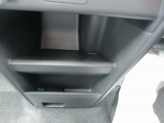 フリード e:HEVエアー EX リアクーラー スマートキー シートヒーター 4WD レーンアシスト VSA クルコン ソナー 衝突被害軽減システム Aライト LEDヘッド(25枚目)