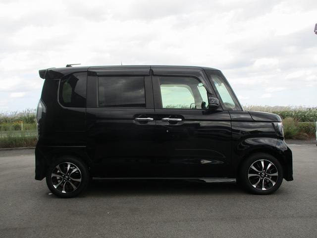 Ｎ－ＢＯＸカスタム Ｇ・Ｌホンダセンシング　オートＬＥＤ　助手席エアバッグ　フルフラット　車線逸脱警報装置　キーレス　シートＨ　アイドリングＳＴ　セキュリティーアラーム　スマ－トキ－　リアカメラ　ＥＴＣ　前車追従機能　サイドエアバッグ　ＶＳＡ（9枚目）