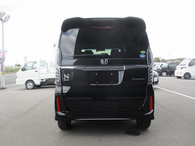 Ｎ－ＢＯＸカスタム Ｇ・Ｌホンダセンシング　オートＬＥＤ　助手席エアバッグ　フルフラット　車線逸脱警報装置　キーレス　シートＨ　アイドリングＳＴ　セキュリティーアラーム　スマ－トキ－　リアカメラ　ＥＴＣ　前車追従機能　サイドエアバッグ　ＶＳＡ（11枚目）