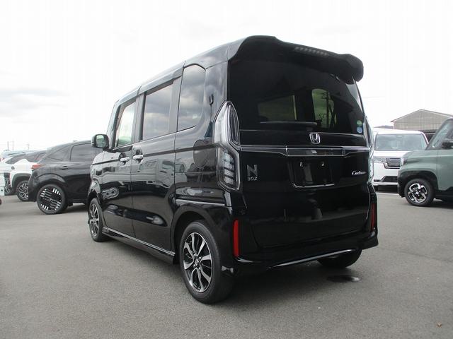 Ｎ－ＢＯＸカスタム Ｇ・Ｌホンダセンシング　オートＬＥＤ　助手席エアバッグ　フルフラット　車線逸脱警報装置　キーレス　シートＨ　アイドリングＳＴ　セキュリティーアラーム　スマ－トキ－　リアカメラ　ＥＴＣ　前車追従機能　サイドエアバッグ　ＶＳＡ（15枚目）