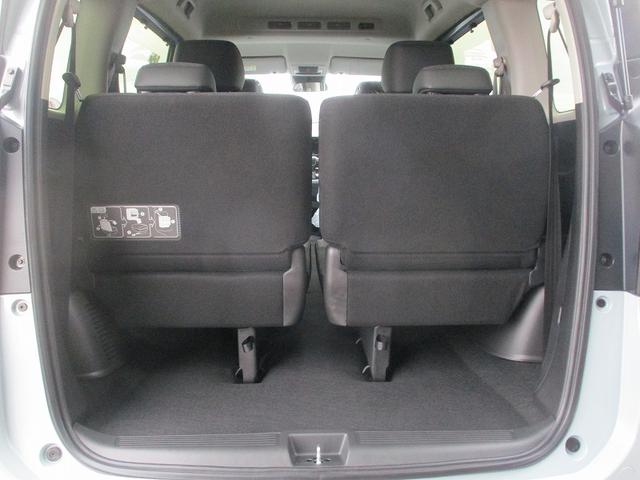 フリード e:HEVエアー EX 衝突軽減システム ソナー オートマチックハイビーム 横滑り防止装置 クルーズコントロール サイドカーテンエアバック リアクーラー LEDランプ レーンキープ シートヒーター キーレス オートライト(13枚目)