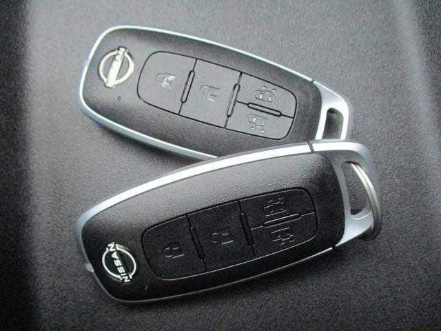 セレナ e-パワー ハイウェイスターV VDC ウォークスルー 自動(被害軽減)ブレーキ フルフラット ダブルエアコン LDP 3列シート LEDランプ オートマチックハイビーム 盗難防止システム スマートキー サイドカーテンエアバック(55枚目)