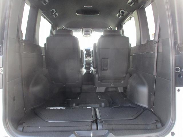 ステップワゴン eHEVスパーダプレミアムラインブラックエディション オットマン パワーテールゲート(14枚目)