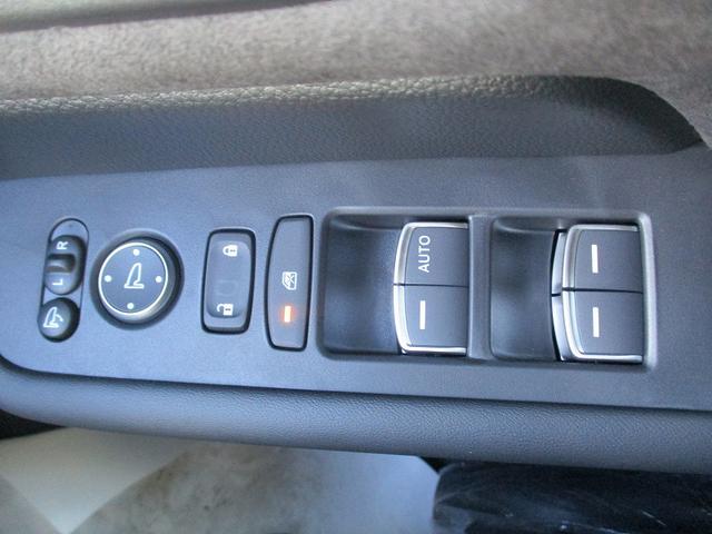 ステップワゴン eHEVスパーダプレミアムラインブラックエディション オットマン パワーテールゲート(44枚目)