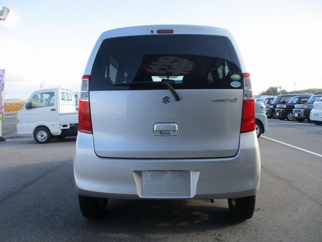 ワゴンＲ ＦＡ　フルタイム４ＷＤ　フルフラット　キーレス　盗難防止装置　Ｗエアバック　パワステ　エアコン　ベンチシート　エアバック　衝突安全ボディ　パワーウィンドウ　ＡＢＳ　シ－トヒ－タ－（11枚目）