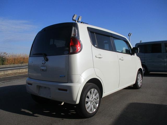 モコ Ｘ　パワーウインド　ＡＴエアコン　安全ボディ　イモビライザー　フロントベンチシート　デュアルエアバッグ　エコモード　スマキー　運転席エアバッグ　キーレスエントリー　パワステ　ＡＢＳ（10枚目）