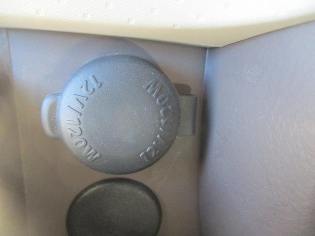 モコ ドルチェＸ　イモビライザー　スマートキー　オートエアコン　Ｉストップ　ベンチシート　パワーウィンドウ　衝突安全ボディ　デュアルエアバック　ＡＢＳ　運転席エアバック　パワステ　キーレスエントリー（31枚目）