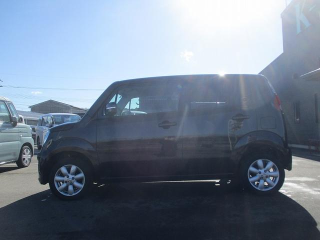 モコ G スマートキー&プッシュスタート エアバック セキュリティ パワステ フルフラット エアコン 衝突安全ボディ ベンチシート 助手席エアバック パワーウィンドウ キーレス ABS(16枚目)