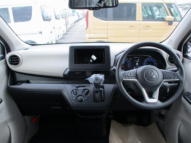 ｅＫワゴン Ｍ　オートハイビーム　踏み間違い防止アシスト　イモビライザー　パワーウィンドウ　Ｐセンサー　マニュアルエアコン　キーレスエントリー　前席シートヒーター　ＡＳＣ　オートライト　エアバック　パワステ　ＡＢＳ（5枚目）