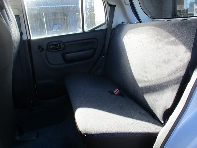 アルト Ｌ　運転席助手席エアバッグ　車線逸脱防止　キーレスリモコン　シートヒータ　Ｐセンサー　盗難警報装置　マニュアルエアコン　パワーステアリング　パワーウインドウ　サイドエアバッグ　オートハイビーム　エアバック（17枚目）