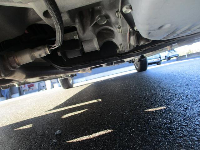 ＭＲワゴンＷｉｔ ＬＳ　キーフリー　パワーウインドウ　ＵＳＢ入力　Ｂカメラ　Ｓキー　エアコン　パワーステアリング　盗難防止装置　ベンチシート　衝突安全ボディ　ＡＢＳ　助手席エアバック　運転席エアバック　ｉ－ｓｔｏｐ（17枚目）