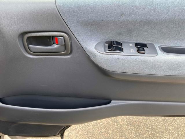 ハイエースワゴン 10人乗り ディーゼル ワンオーナー スライドドア AT ABS エアコン パワーステアリング パワーウィンドウ 運転席エアバッグ 走行79000キロ ワンオーナー 買取直売車両 GOO鑑定車(22枚目)