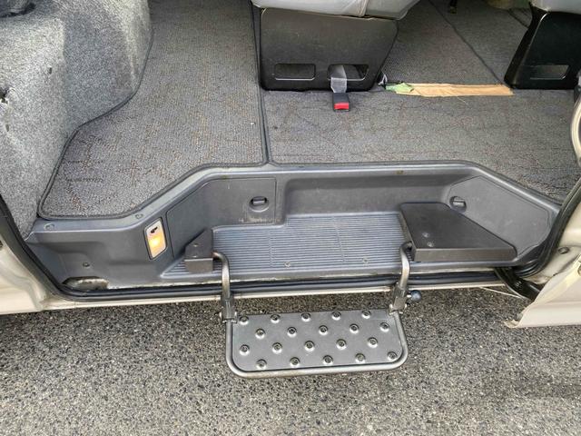 ハイエースワゴン 10人乗り ディーゼル ワンオーナー スライドドア AT ABS エアコン パワーステアリング パワーウィンドウ 運転席エアバッグ 走行79000キロ ワンオーナー 買取直売車両 GOO鑑定車(23枚目)