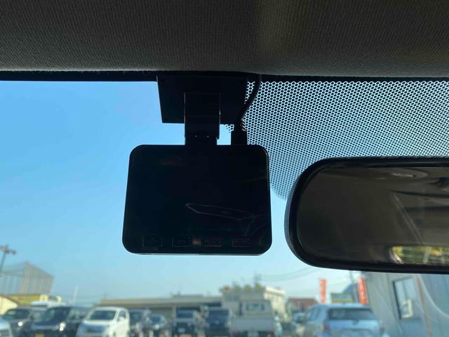 インサイト G ドライブレコーダー ETC バックカメラ ナビ CVT キーレスエントリー アイドリングストップ 電動格納ミラー 盗難防止システム CD DVD再生 USB 衝突安全ボディ ABS(6枚目)
