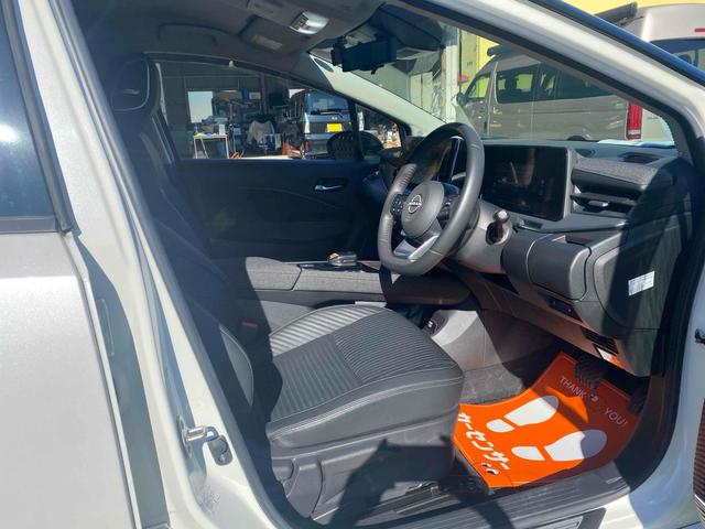 オーラ G レザーエディション 助手席回転シート ワンオーナー 前後ドライブレコーダー 全周囲カメラ ナビTV BOSEサウンド プロパイロット インテリルームミラー クリアランスソナー アルミホイール LED 黒革シート スマートキー シートヒーター 買取直売(22枚目)