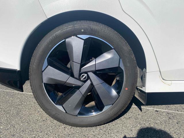 オーラ G レザーエディション 助手席回転シート ワンオーナー 前後ドライブレコーダー 全周囲カメラ ナビTV BOSEサウンド プロパイロット インテリルームミラー クリアランスソナー アルミホイール LED 黒革シート スマートキー シートヒーター 買取直売(31枚目)