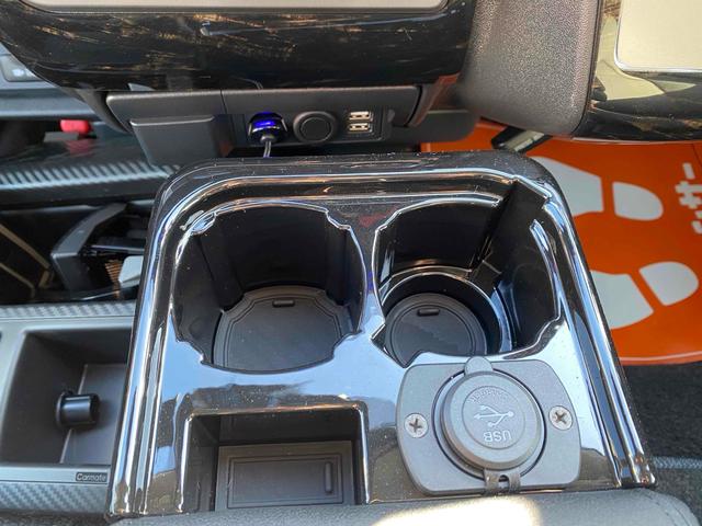 ハイエースワゴン グランドキャビン 10人乗り ワンオーナー 走行1500キロ 4WD アルパイン11型ナビTV 連動ドライブレコーダー ETC Bカメラ 社外アルミ 社外テール 社外サイドオーニング クリアランスソナー 黒シートカバー 左電動スライドドア スマートキー 買取直売(21枚目)