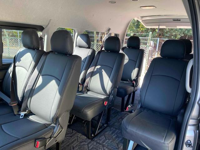 ハイエースワゴン グランドキャビン 10人乗り ワンオーナー 走行1500キロ 4WD アルパイン11型ナビTV 連動ドライブレコーダー ETC Bカメラ 社外アルミ 社外テール 社外サイドオーニング クリアランスソナー 黒シートカバー 左電動スライドドア スマートキー 買取直売(26枚目)