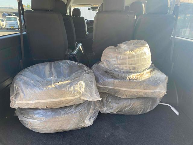 ハイエースワゴン グランドキャビン 10人乗り ワンオーナー 走行1500キロ 4WD アルパイン11型ナビTV 連動ドライブレコーダー ETC Bカメラ 社外アルミ 社外テール 社外サイドオーニング クリアランスソナー 黒シートカバー 左電動スライドドア スマートキー 買取直売(29枚目)