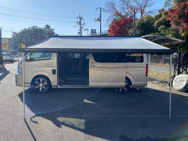 ハイエースワゴン グランドキャビン 10人乗り ワンオーナー 走行1500キロ 4WD アルパイン11型ナビTV 連動ドライブレコーダー ETC Bカメラ 社外アルミ 社外テール 社外サイドオーニング クリアランスソナー 黒シートカバー 左電動スライドドア スマートキー 買取直売(33枚目)
