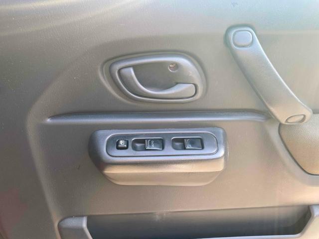 ジムニー ワイルドウインド　４ＷＤ　インタークーラーターボ　４ＷＤ　ＥＴＣ　キーレスエントリー　電動格納ミラー　シートヒーター　ＡＴ　ＡＢＳ　ＣＤ　ＵＳＢ　ルーフレール　アルミホイール　衝突安全ボディ　ＧＯＯ鑑定車　買取直売車両（7枚目）