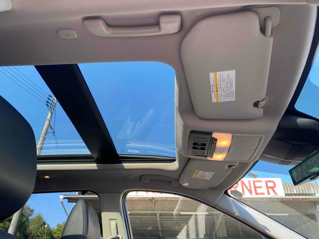 エクストレイル G e-4ORCE eパワー ワンオーナー サンルーフ 4WD インテリルームミラー プロパイロット 全周囲カメラ クリアランスソナー レーンアシスト パワーシート 自動駐車システム サンルーフ ナビTV LED 電動リアゲート 19インチAW 買取直売車(26枚目)