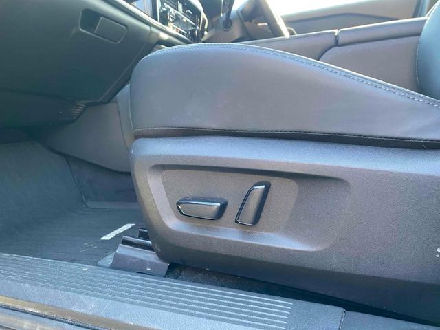 エクストレイル G e-4ORCE eパワー ワンオーナー サンルーフ 4WD インテリルームミラー プロパイロット 全周囲カメラ クリアランスソナー レーンアシスト パワーシート 自動駐車システム サンルーフ ナビTV LED 電動リアゲート 19インチAW 買取直売車(28枚目)