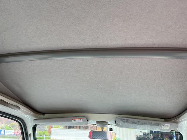 ハイゼットカーゴ 　４ＷＤ　軽バン　ＭＴ　ＥＴＣ　両側スライドドア　エアコン　運転席エアバッグ　助手席エアバッグ　ＣＤ（23枚目）