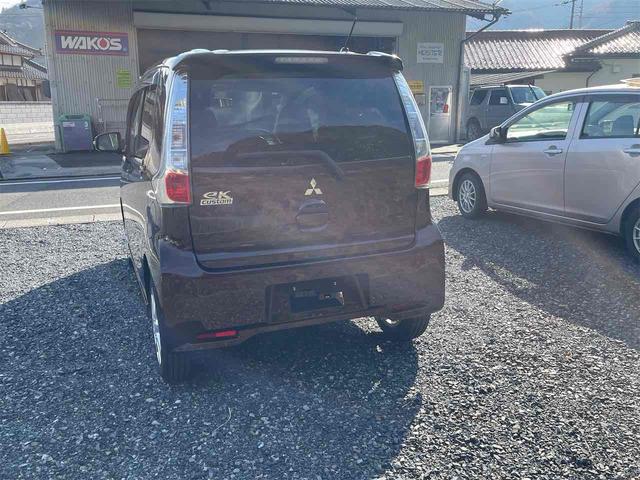 ｅＫカスタム Ｇ　ＥＴＣ　バックカメラ　ナビ　ＨＩＤ　スマートキー　アイドリングストップ　電動格納ミラー　ベンチシート　ＣＶＴ　盗難防止システム　ＡＢＳ　アルミホイール　衝突安全ボディ　エアコン　パワーステアリング（6枚目）