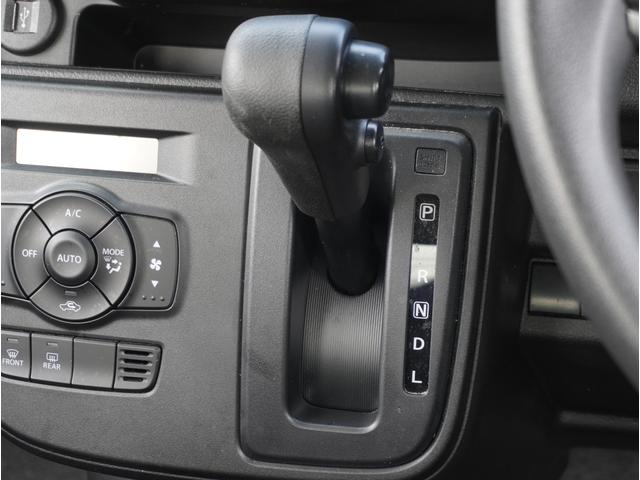 アルト HYBRID X 全方位カメラ ディスプレイオーディオ 全方位カメラ ディスプレイオーディオ リアパーキングセンサー シートヒーター プッシュスタート スマートキー LEDヘッドライト オートライト ドアバイザー 衝突被害軽減システム アイドリングストップ(16枚目)