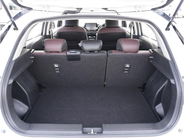 フロンクス ４ＷＤ　全方位カメラ　ナビ　パーキングセンサー　スマートキー　４ＷＤ　全方位カメラ　ナビ　パーキングセンサー　パドルシフト　アダプティブクルーズコントロール　レーンアシスト　シートヒーター　電動パーキングブレーキ　ワイヤレス充電　プッシュスタート　スマートキー（39枚目）