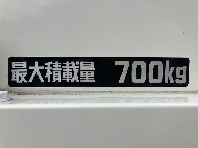 タウンエーストラック トヨタ車体製垂直パワーゲート付・ＰＢ１７Ｇ・ＡＴ車　リフト能力４００ｋｇ型・三方開・平・地デジナビ・ドラレコ・ＥＴＣ・ライトレベライザー・フロアマット・ドアバイザー・荷台内寸　Ｌ２５２６　Ｗ１５８７　Ｈ３６８・ステージ長さ　５１７（20枚目）