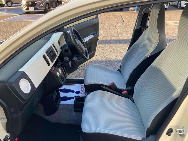 アルト Ｓ　ＥＴＣ　衝突被害軽減システム　キーレスエントリー　アイドリングストップ　電動格納ミラー　シートヒーター　ＣＶＴ　盗難防止システム　ＡＢＳ　ＥＳＣ　ＣＤ　ミュージックプレイヤー接続可　衝突安全ボディ（10枚目）