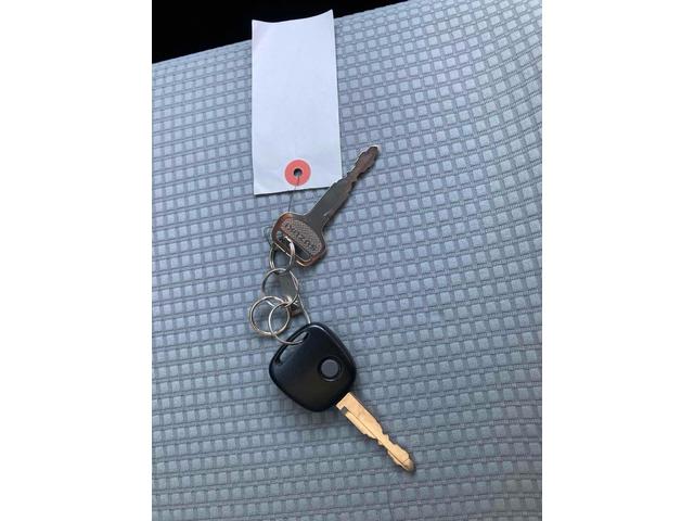 アルト Ｓ　ＥＴＣ　衝突被害軽減システム　キーレスエントリー　アイドリングストップ　電動格納ミラー　シートヒーター　ＣＶＴ　盗難防止システム　ＡＢＳ　ＥＳＣ　ＣＤ　ミュージックプレイヤー接続可　衝突安全ボディ（30枚目）