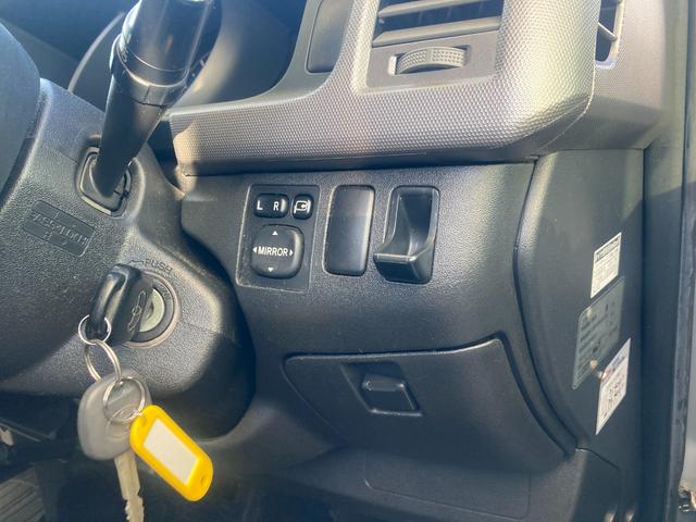 ハイエースワゴン 　ナッツＲＶ　トライアル　１０名乗車　３ナンバー　サブバッテリー　走行充電　電圧計　４００Ｗインバーター　７インチナビ　ＥＴＣ１．０　バックカメラ　キャンピングカー（9枚目）