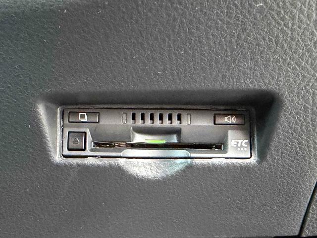 今では必需品のＥＴＣも付いております。高速道路での出入りもスムーズ。渋滞緩和にもなりエコにも繋がります。