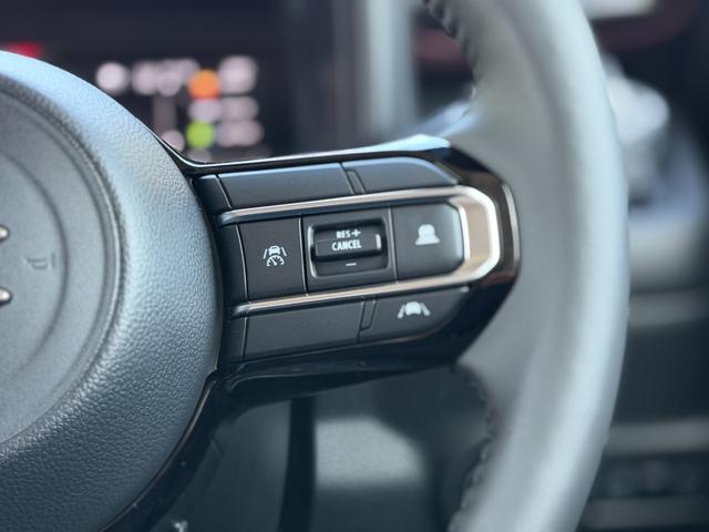 スペーシアカスタム ハイブリッドＸＳ　ワンオーナー　全方位モニター付メモリーナビゲーション　スズキコネクト対応通信機　スズキセーフティーサポート　デュアルセンサーブレーキサポートＩＩ　両側パワスラ　スマ－トキ－Ｘ２　ツートンルーフ（9枚目）