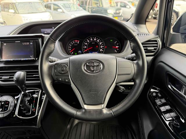 ヴォクシー ZS 煌II ドライブレコーダー ETC バックカメラ クリアランスソナー オートクルーズコントロール レーンアシスト 衝突被害軽減システム 両側電動スライドドア オートマチックハイビーム オートライト(3枚目)