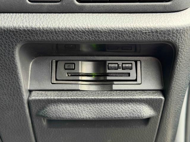 ヴォクシー ZS 煌II ドライブレコーダー ETC バックカメラ クリアランスソナー オートクルーズコントロール レーンアシスト 衝突被害軽減システム 両側電動スライドドア オートマチックハイビーム オートライト(5枚目)